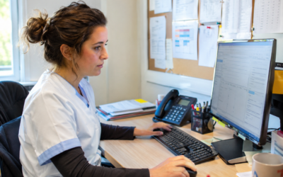 RGPD et accompagnement médico-social : obligations, sécurité, conservation des données et conformité des ESSMS.